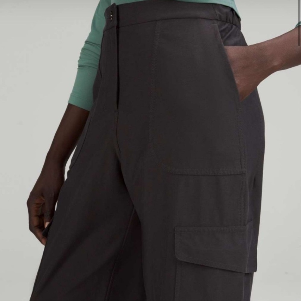 Lululemon Light Utilitech High Rise Cargo Utility Pants Joggers, Charcoal, 29 - Picture 5 of 16